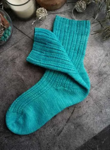 Обложка курса «[olgaalexeeva_knit48] Носки icy_socks (Ольга Алексеева)»